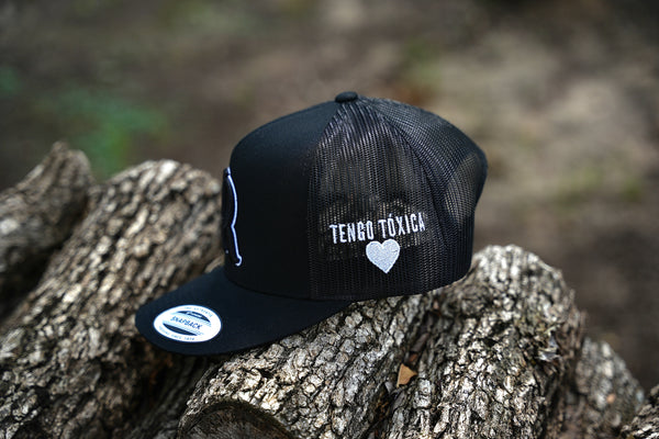 BLACK/ WHITE TENGO TÓXICA